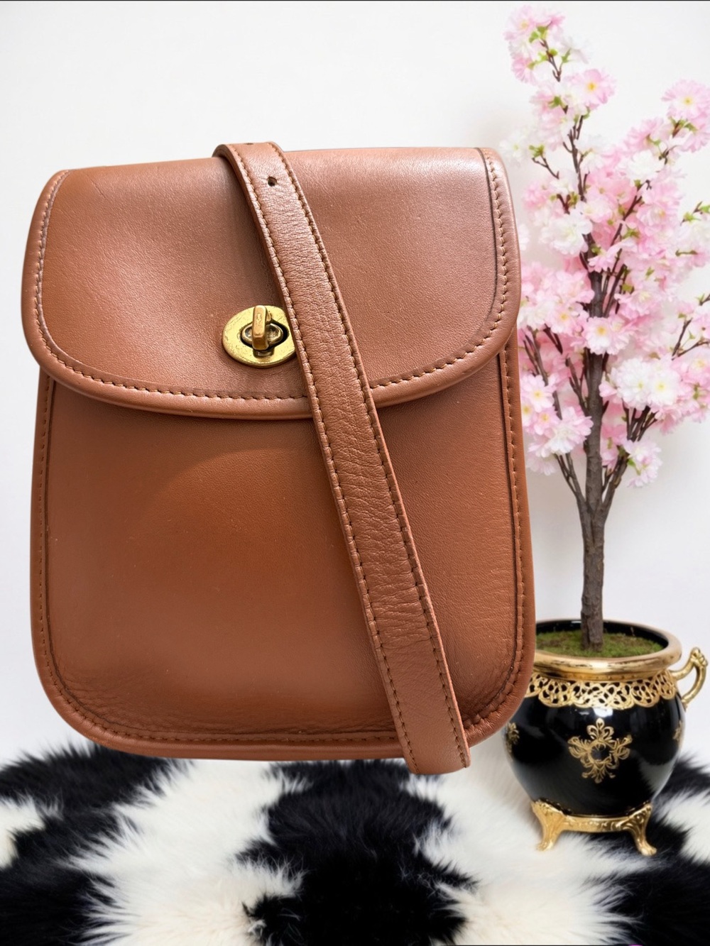 1996 VINTAGE COACH SIDEPACK SCOOTER CROSSBODY BAG